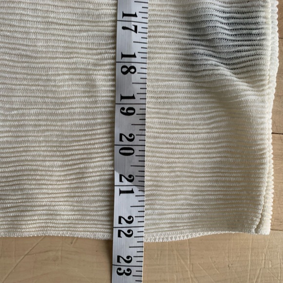 CLUB MONACO - Semi-sheer long-sleeve wool-blend top - Picture 7 of 9